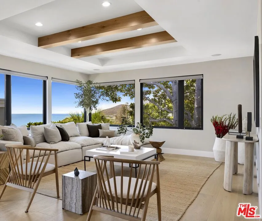 17810 Sabbiadoro Way Pacific Palisades, CA 90272