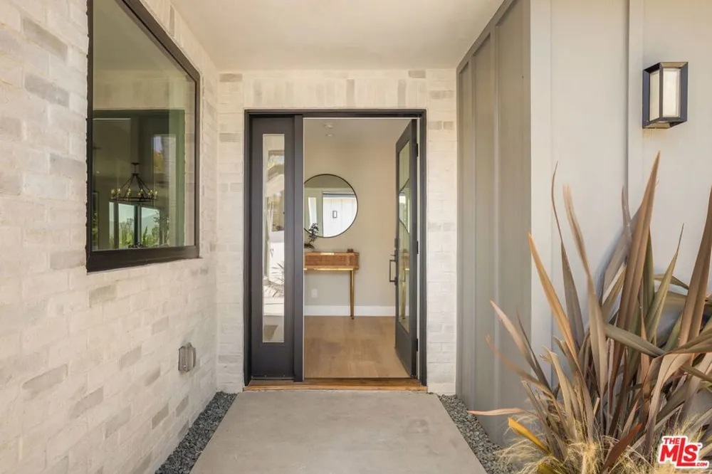 17810 Sabbiadoro Way Pacific Palisades, CA 90272