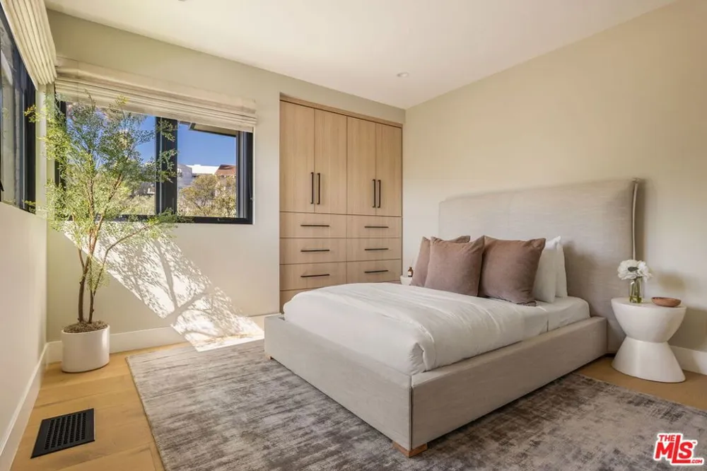 17810 Sabbiadoro Way Pacific Palisades, CA 90272