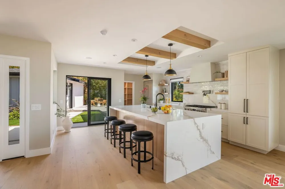 17810 Sabbiadoro Way Pacific Palisades, CA 90272