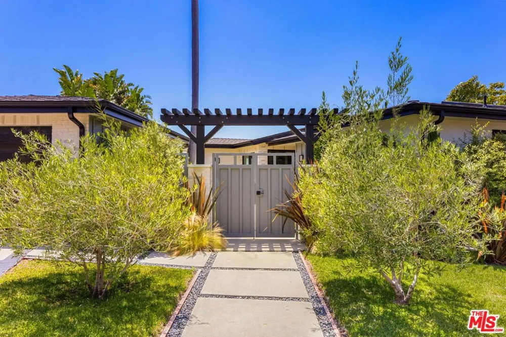 17810 Sabbiadoro Way Pacific Palisades, CA 90272