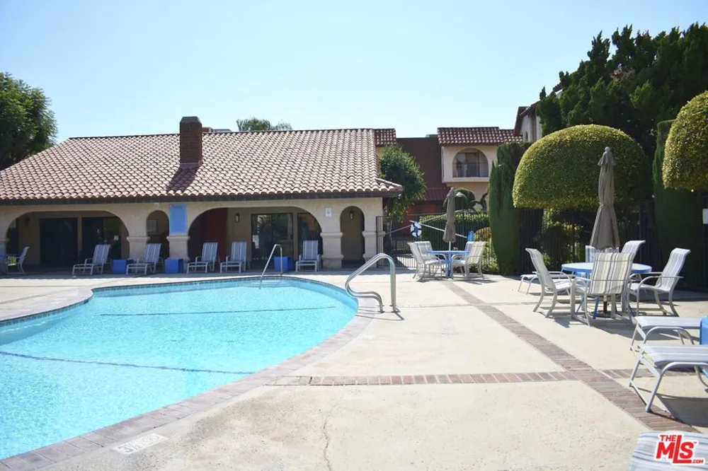 1711 Grismer Avenue #63 Burbank, CA 91504