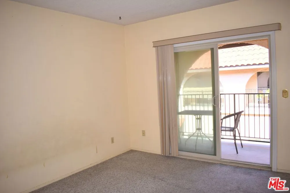 1711 Grismer Avenue #63 Burbank, CA 91504