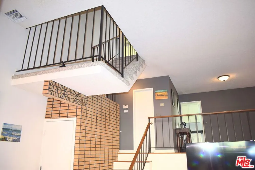 1711 Grismer Avenue #63 Burbank, CA 91504