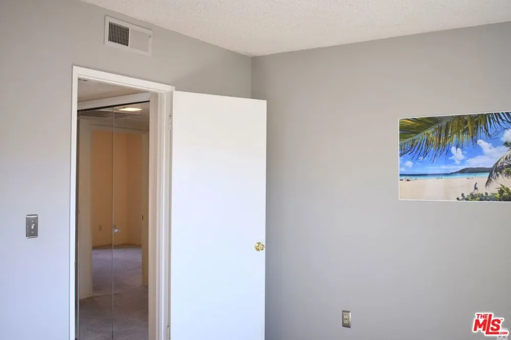 1711 Grismer Avenue #63 Burbank, CA 91504