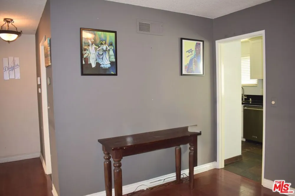 1711 Grismer Avenue #63 Burbank, CA 91504