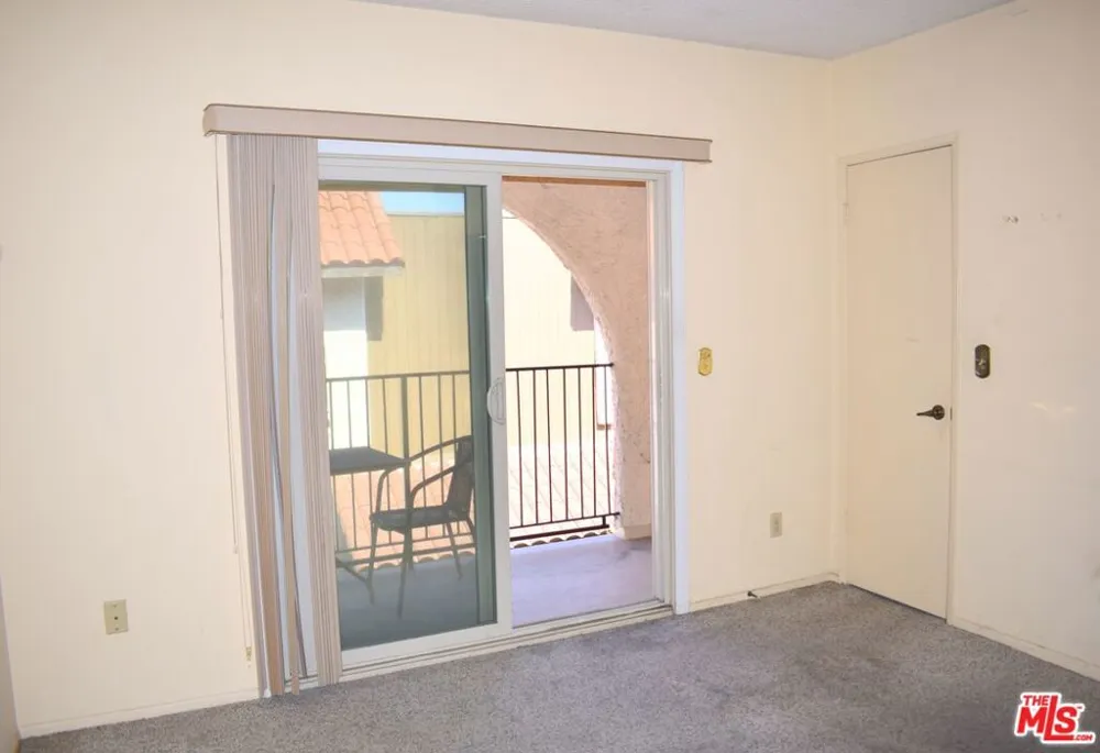 1711 Grismer Avenue #63 Burbank, CA 91504