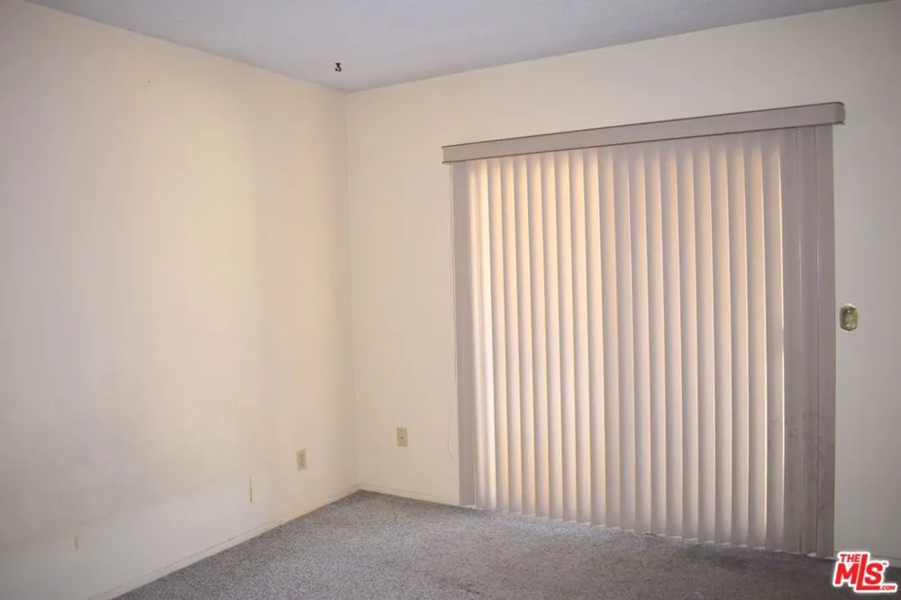 1711 Grismer Avenue #63 Burbank, CA 91504