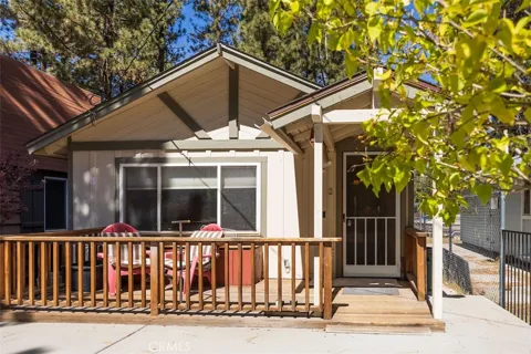 803 Robinhood Boulevard