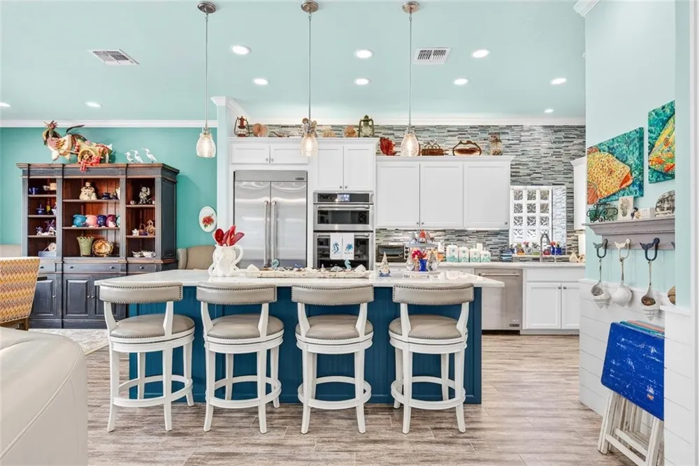 616 Shoreline Circle Port Aransas, TX 78373