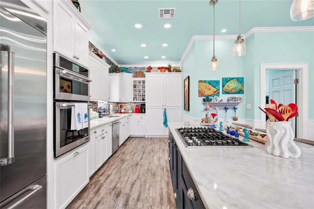 616 Shoreline Circle Port Aransas, TX 78373