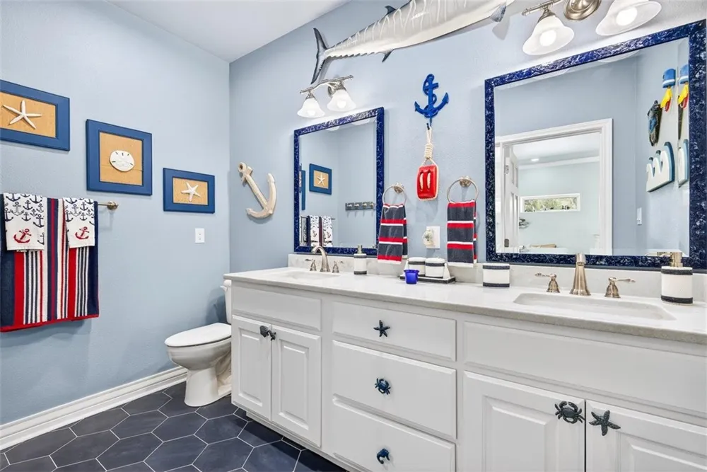 616 Shoreline Circle Port Aransas, TX 78373