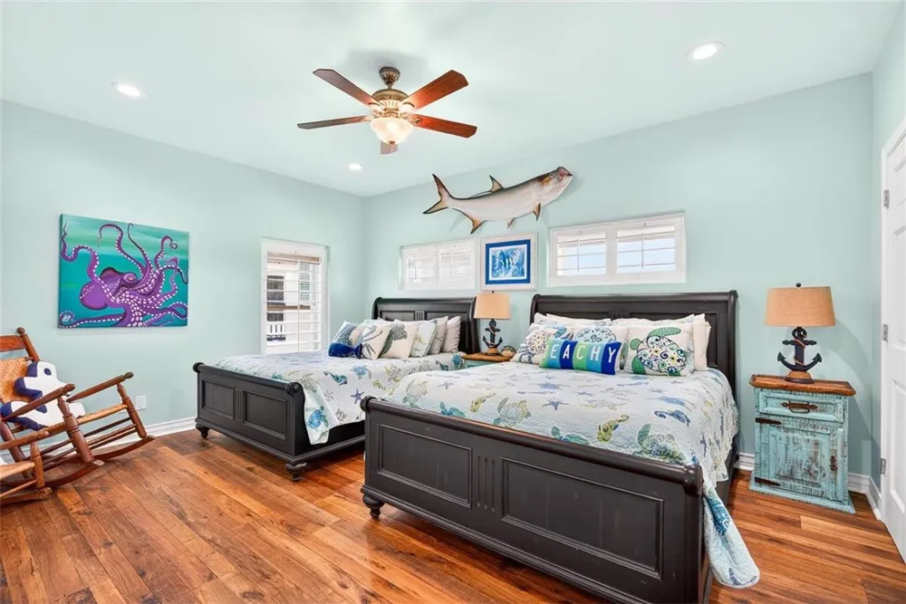 616 Shoreline Circle Port Aransas, TX 78373