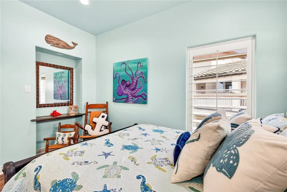616 Shoreline Circle Port Aransas, TX 78373