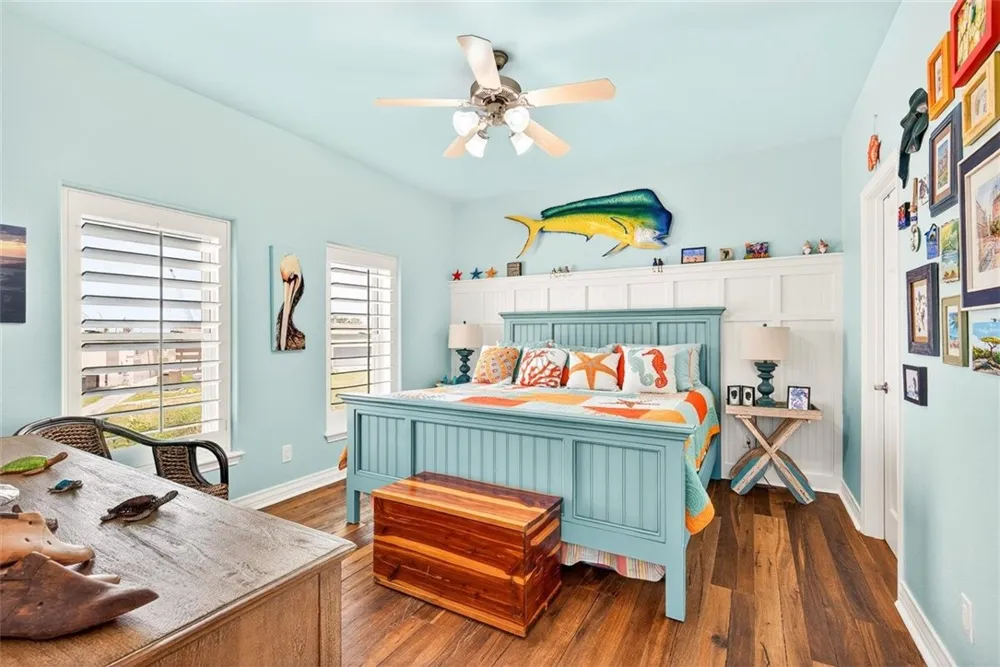 616 Shoreline Circle Port Aransas, TX 78373