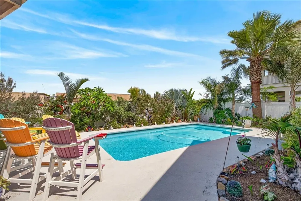 616 Shoreline Circle Port Aransas, TX 78373