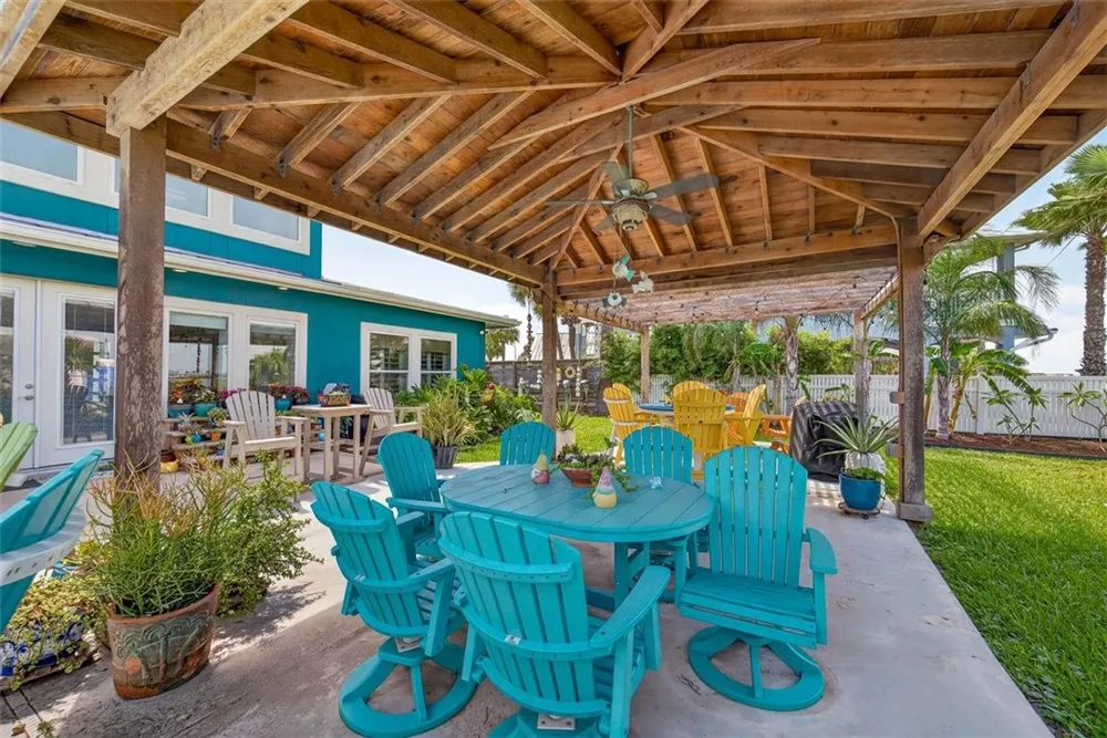 616 Shoreline Circle Port Aransas, TX 78373