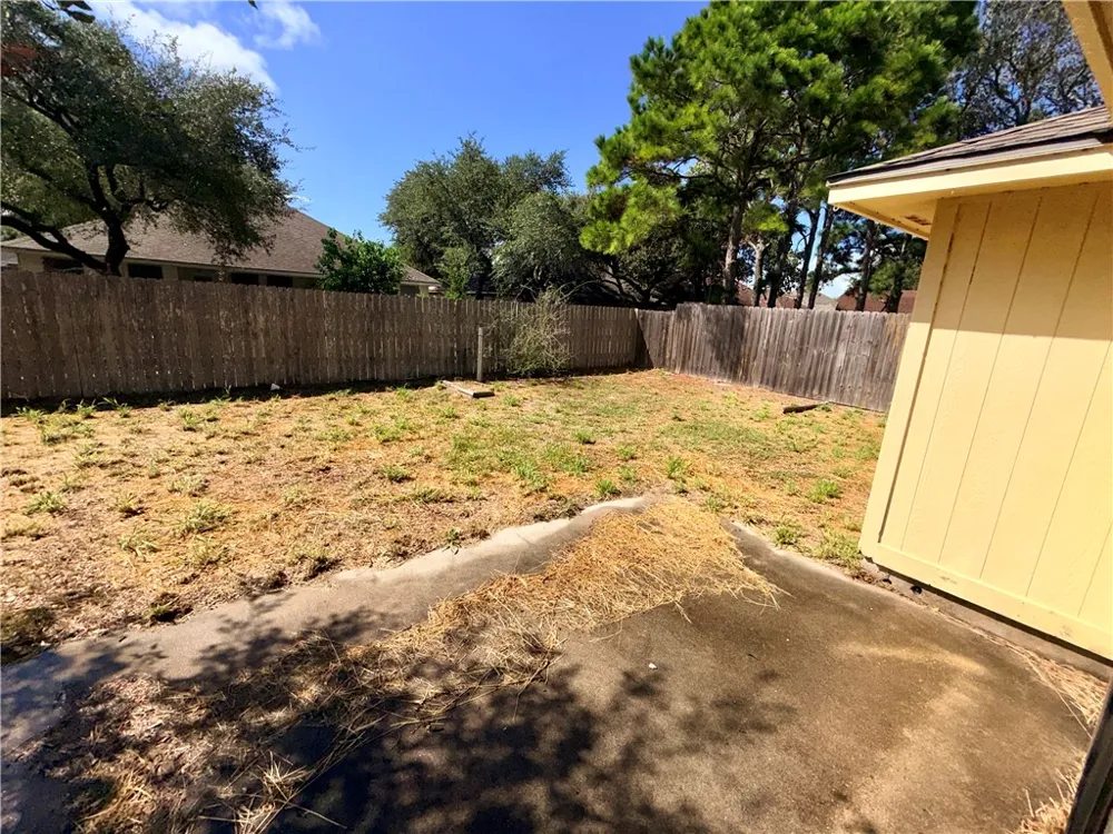 2177 Glenwood Drive Ingleside, TX 78362