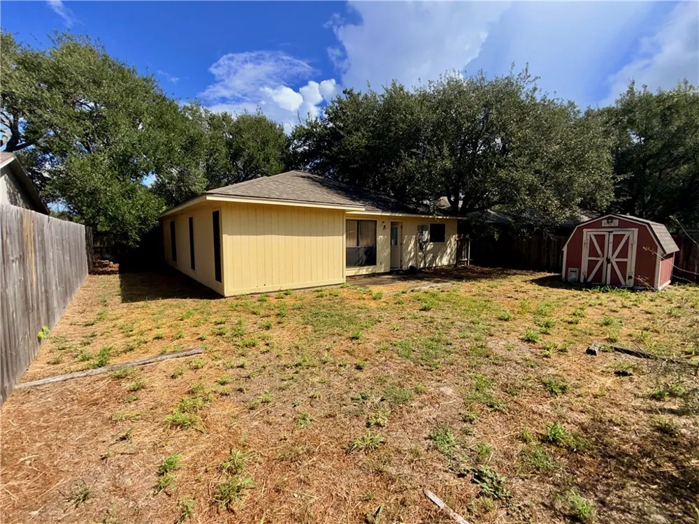 2177 Glenwood Drive Ingleside, TX 78362
