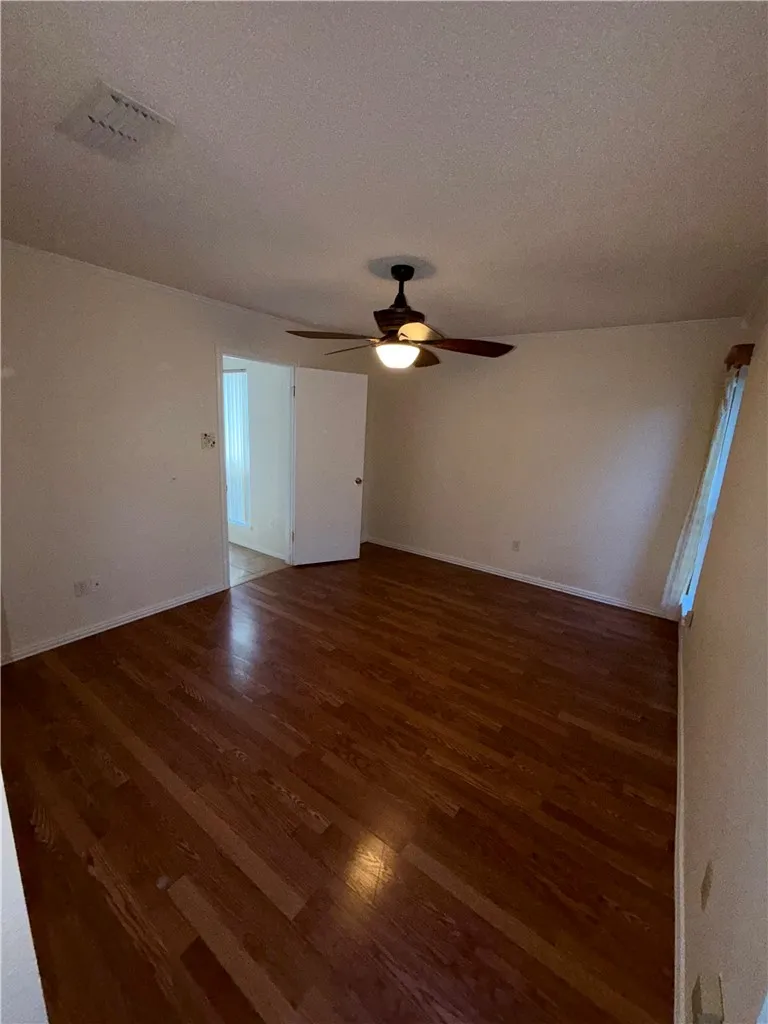 2177 Glenwood Drive Ingleside, TX 78362