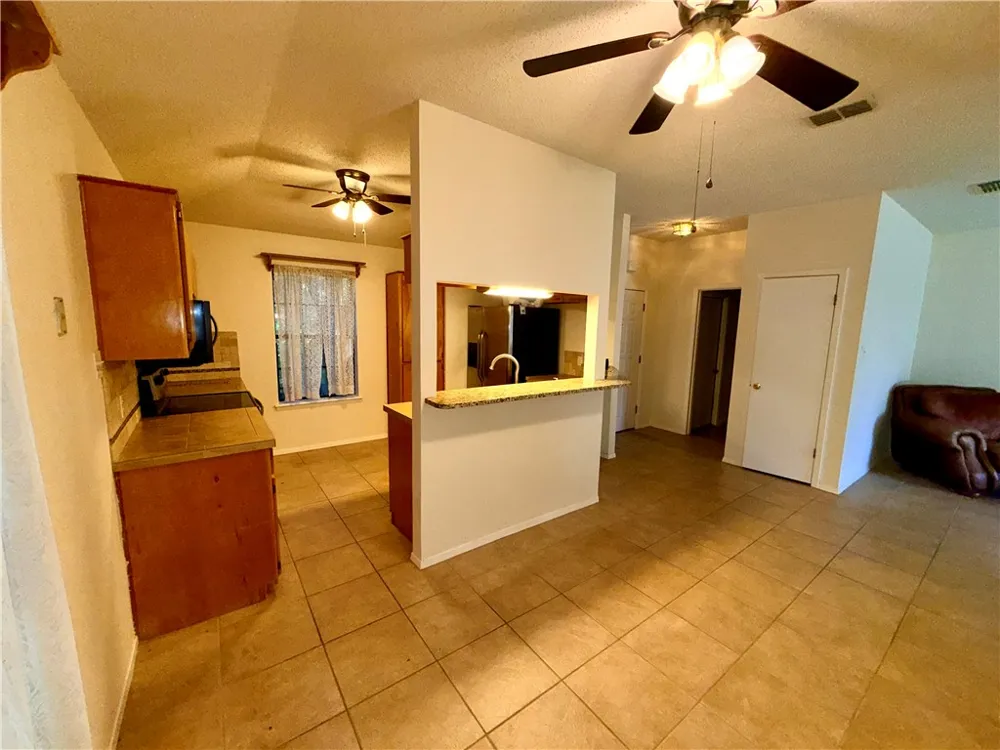 2177 Glenwood Drive Ingleside, TX 78362