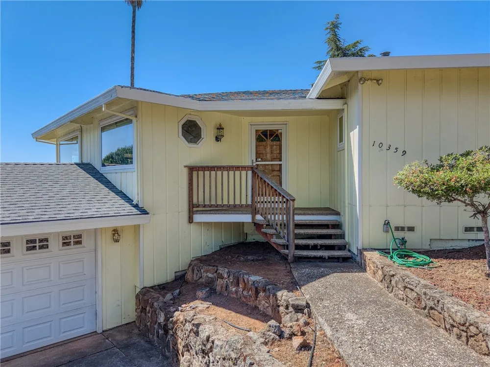 10359 Pebble Beach Kelseyville, CA 95451