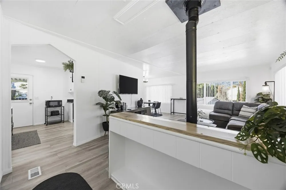 832 Piedmont Frazier Park, CA 93225