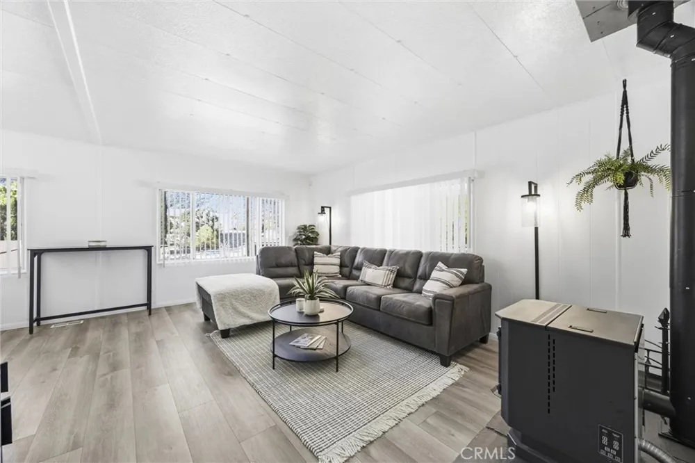 832 Piedmont Frazier Park, CA 93225