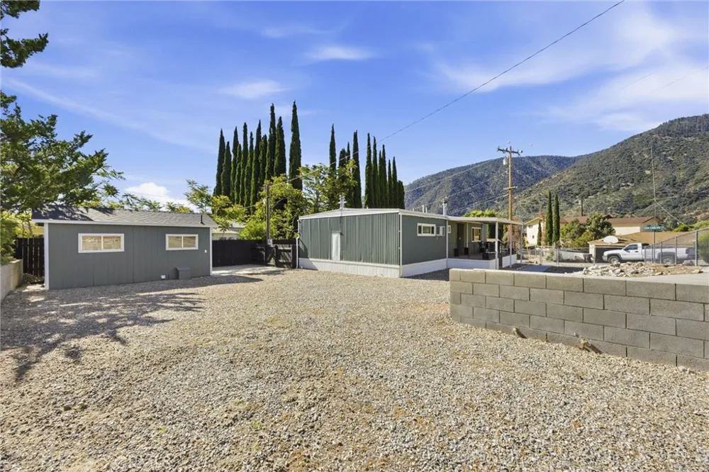 832 Piedmont Frazier Park, CA 93225