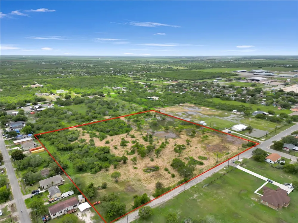 5th Street Sinton, TX 78387