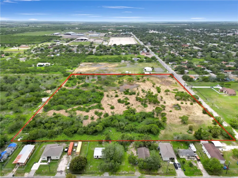 5th Street Sinton, TX 78387