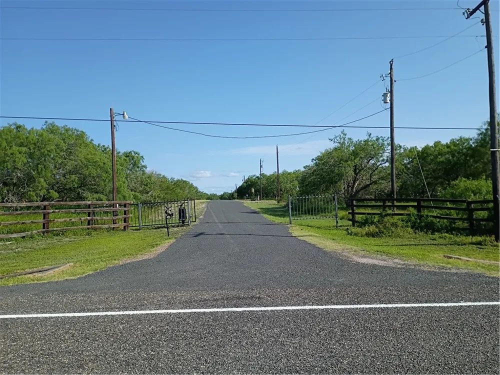 108 SWINNEY SWITCH Mathis, TX 78368