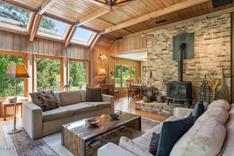 31501 Comptche Ukiah Road