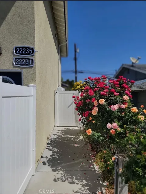22233 Burton