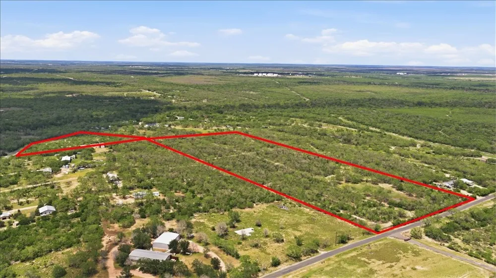 130 Choke Canyon Estates Three Rivers, TX 78071