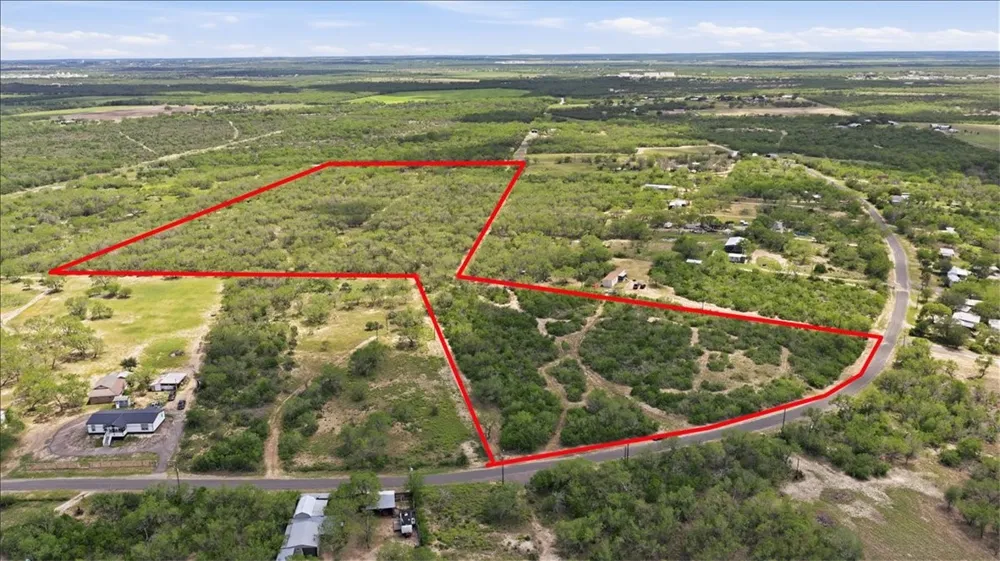 130 Choke Canyon Estates Three Rivers, TX 78071