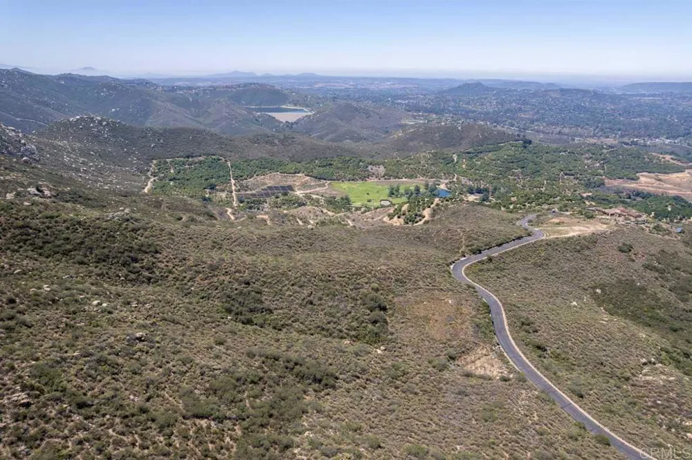 18055 Sunset Point Road Poway, CA 92064