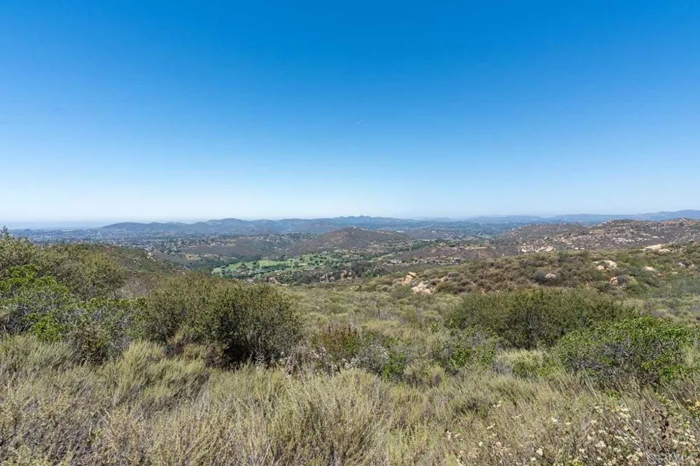 18055 Sunset Point Road Poway, CA 92064