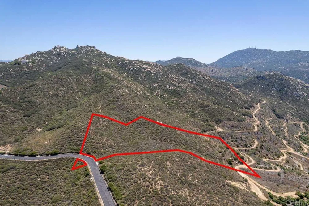18055 Sunset Point Road Poway, CA 92064
