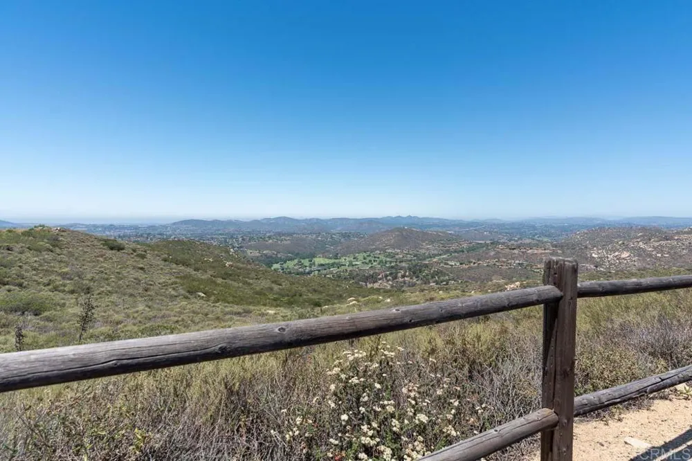18055 Sunset Point Road Poway, CA 92064