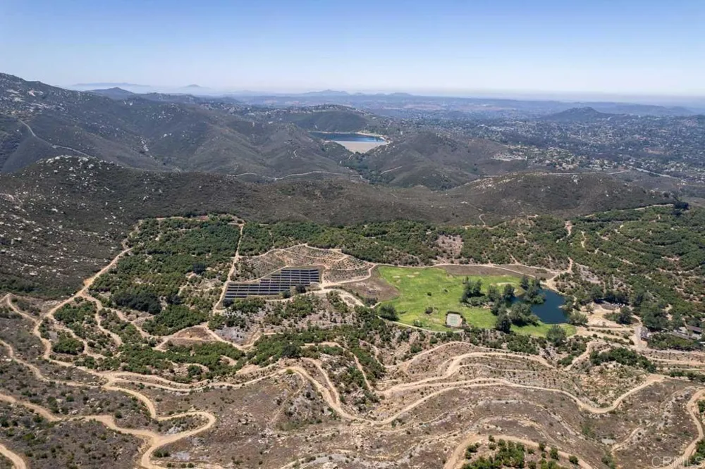18055 Sunset Point Road Poway, CA 92064