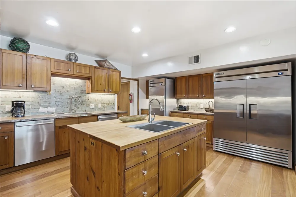 400 S 12th Street Port Aransas, TX 78373