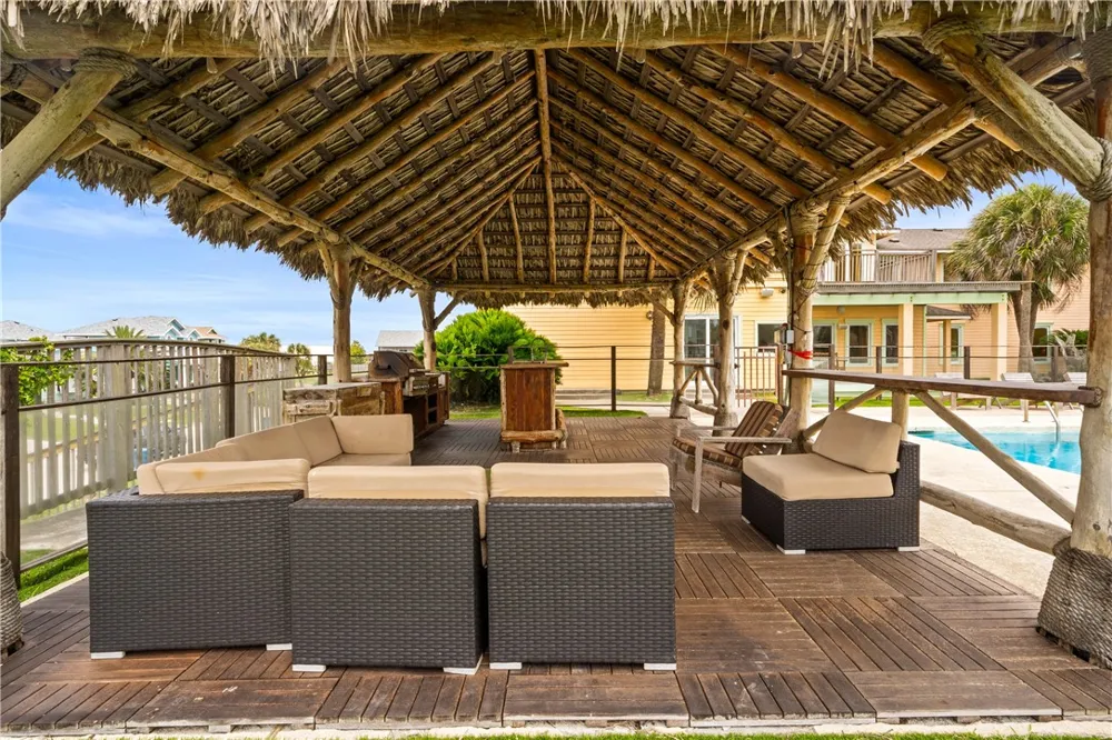 400 S 12th Street Port Aransas, TX 78373