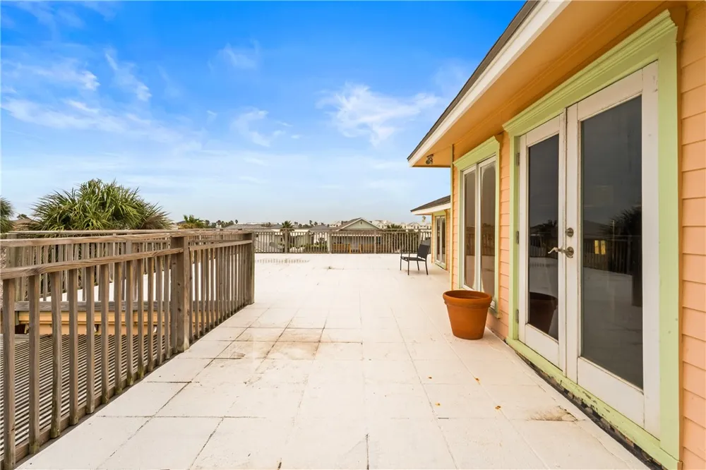 400 S 12th Street Port Aransas, TX 78373
