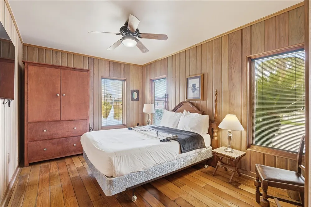 400 S 12th Street Port Aransas, TX 78373