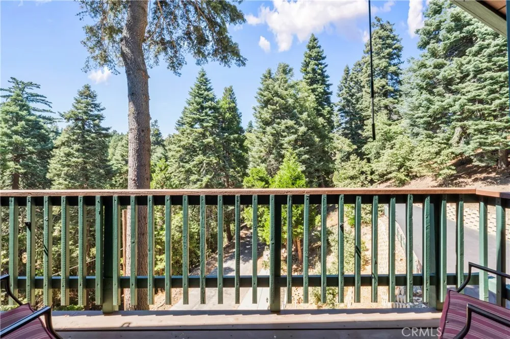 899 Blueridge Drive Lake Arrowhead, CA 92385