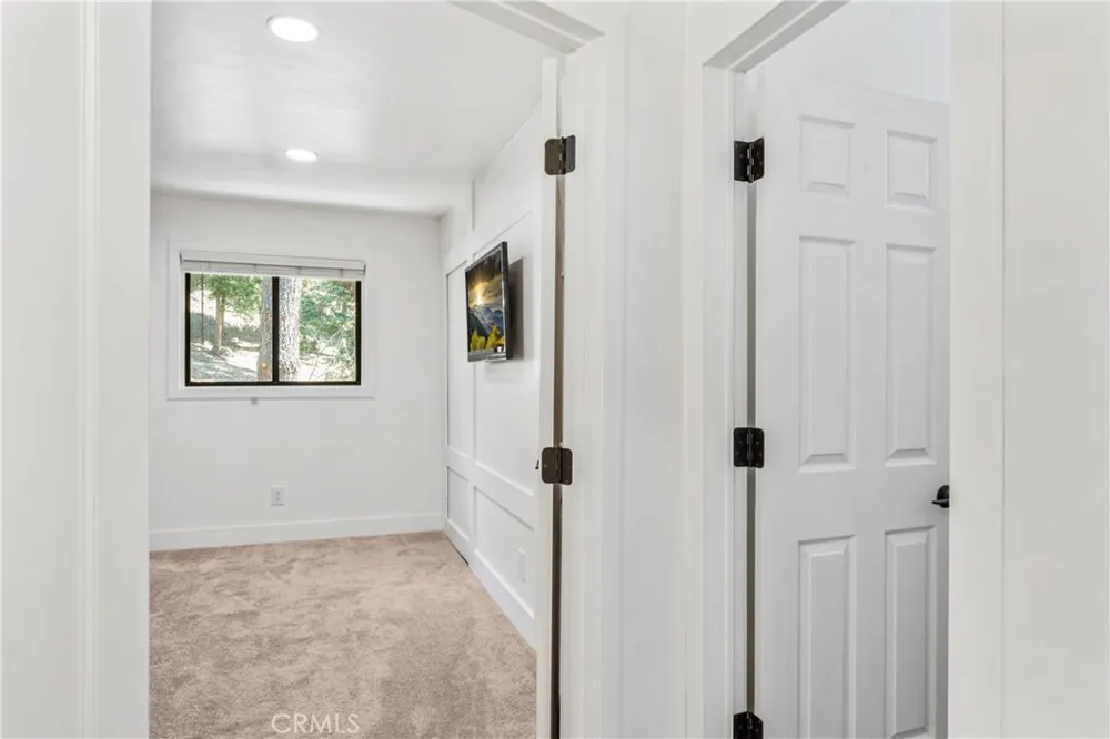 899 Blueridge Drive Lake Arrowhead, CA 92385