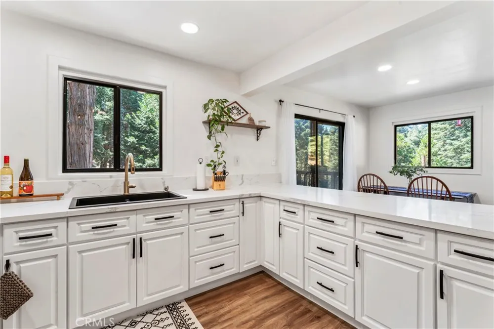 899 Blueridge Drive Lake Arrowhead, CA 92385