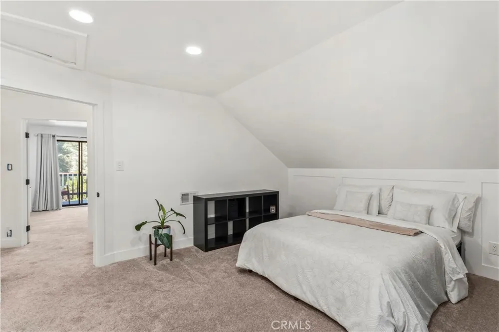 899 Blueridge Drive Lake Arrowhead, CA 92385