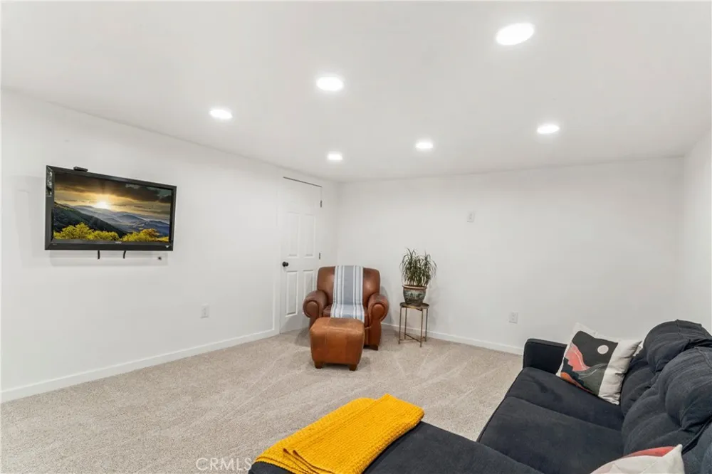 899 Blueridge Drive Lake Arrowhead, CA 92385